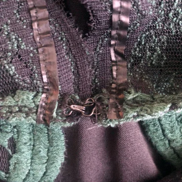 Olive Green Lace Mid-Sleeve Dress | Size 3-4 (US Small) - Picture 10 of 14